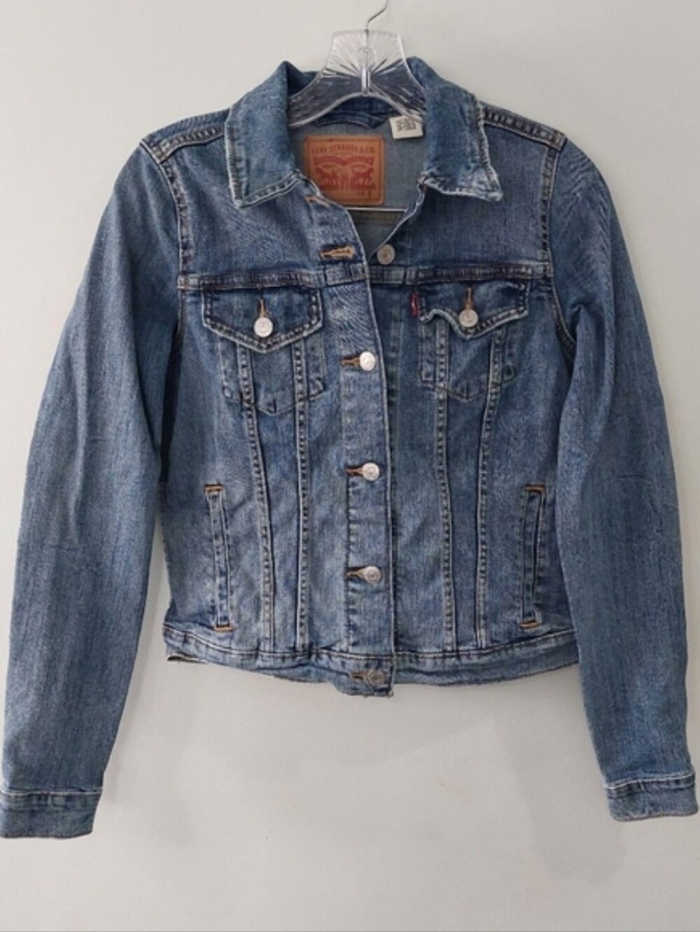 Levi's Denim Jacket Small Medium Wash Blue Long Sleeve Button Front Collared